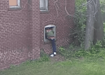 City-Owned Abandoned House Causes Havoc in Pine Lawn (video)