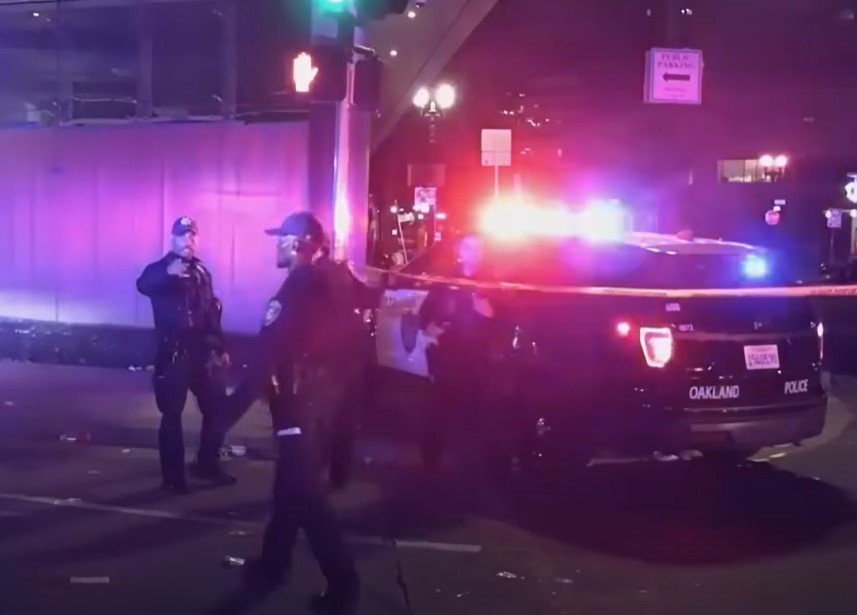 Chaos Strikes Downtown Oakland Two Killed (Video)