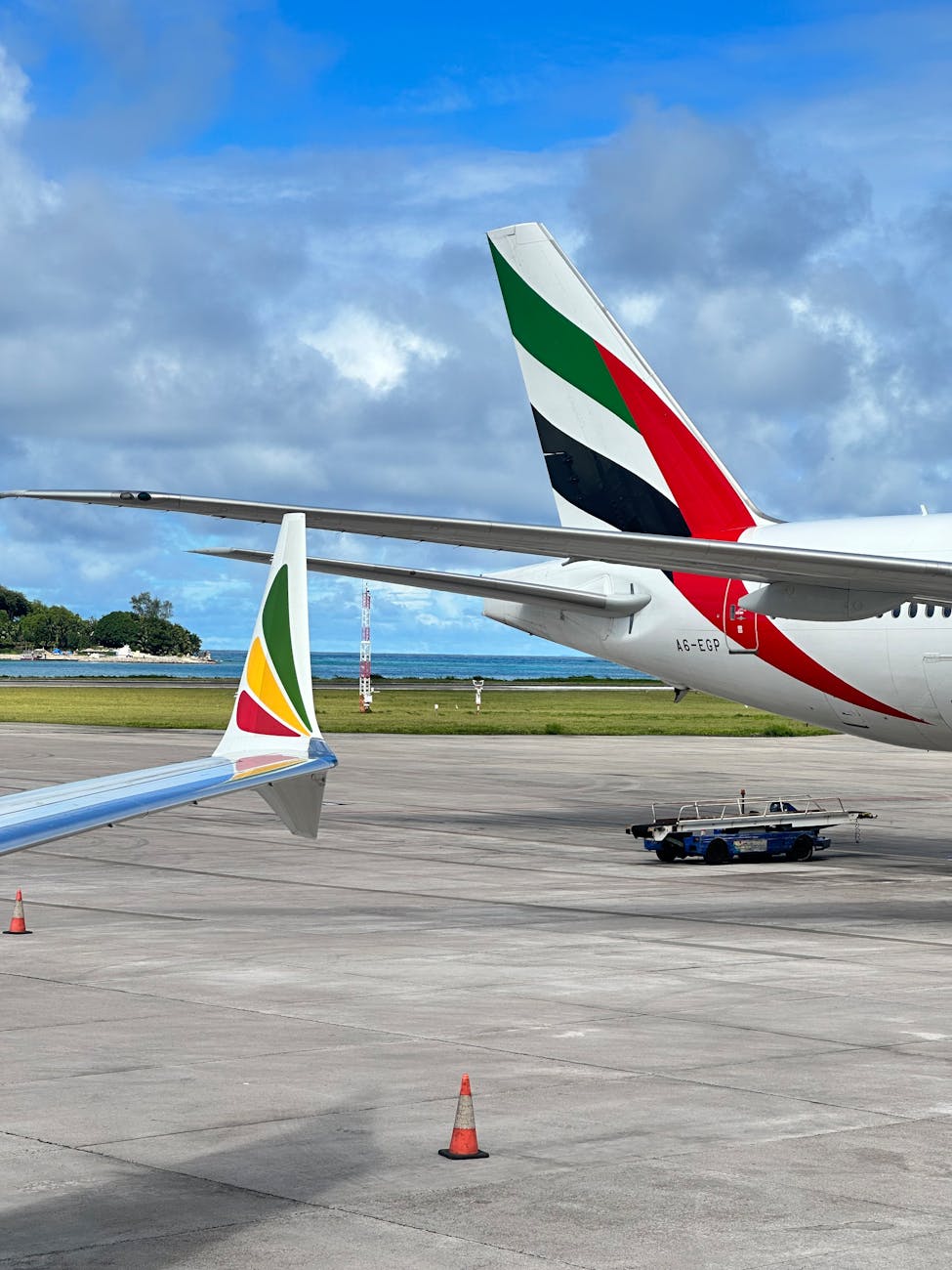 Indian Passengers Exit Emirates Flight, Causing Major Delay