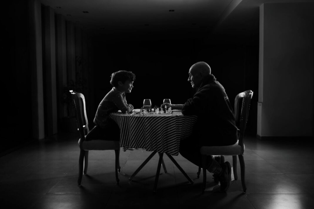 Trump’s ominous move to recruit generals and admirals to his political