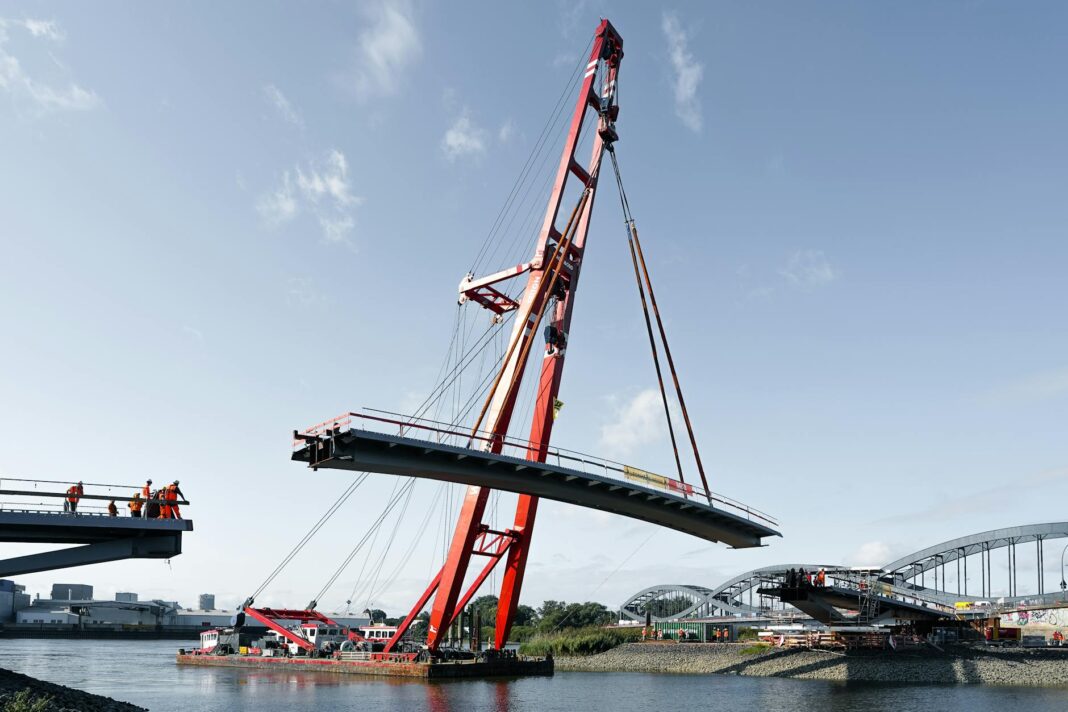 Tech Workers on H-1B Visas Share Their Rollercoaster Weekend