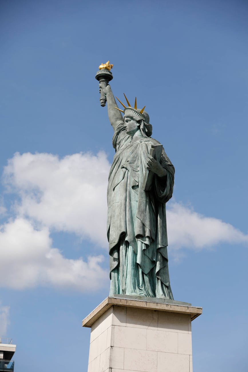 Trump's Massive H-1B Fee: What Immigration Lawyers Think