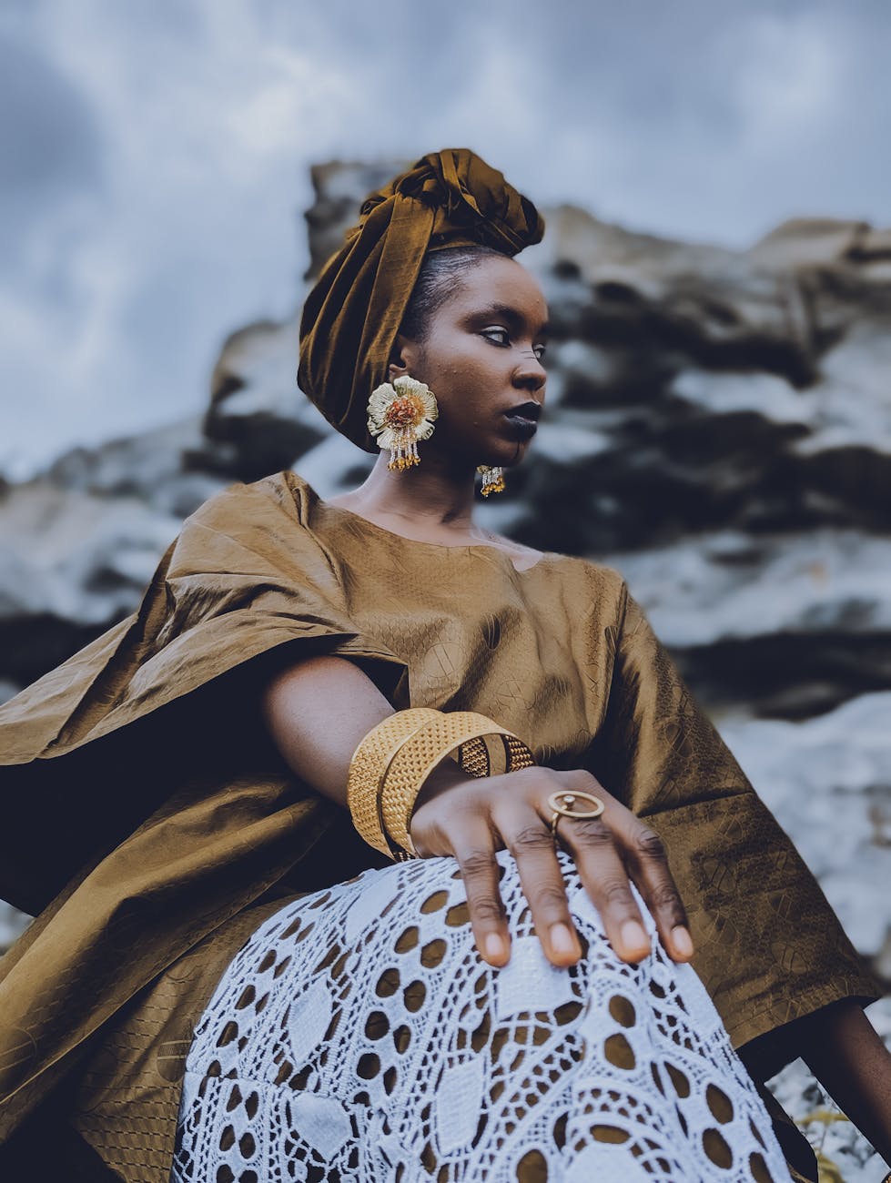 Federal Agents Open Fire on Woman in Broadview Incident