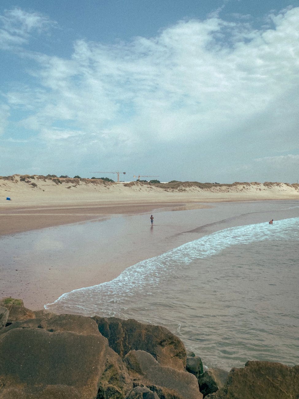 Gaza Residents Cautiously Eye Trump’s Peace Proposal