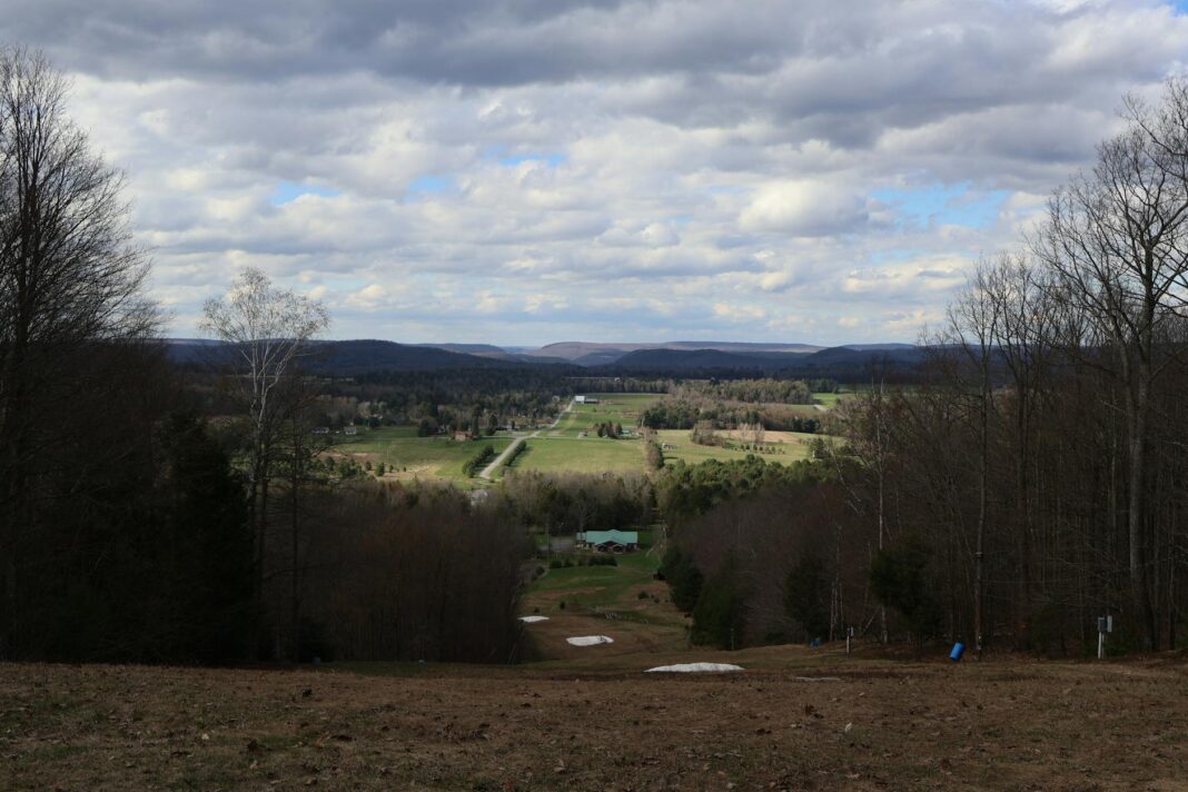 Pastor Robert Morris Admits Guilt in Decades-Old Child Abuse Case