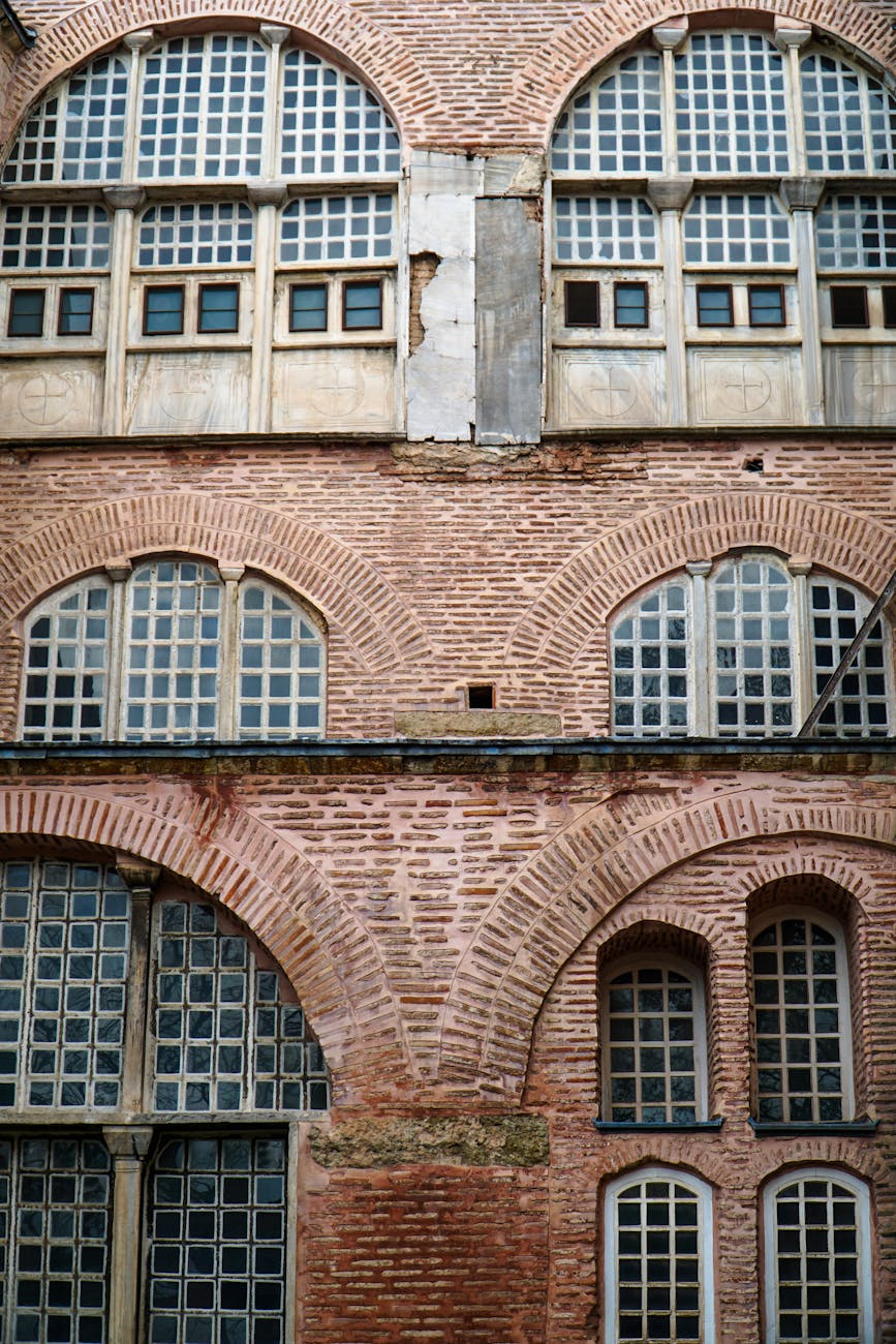 Bondi Dodges Trump Questions Amid Epstein File Controversy