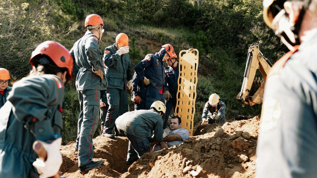 Thune Calls Shutdown ‘Stupid,’ Says Talks with Schumer Are Futile