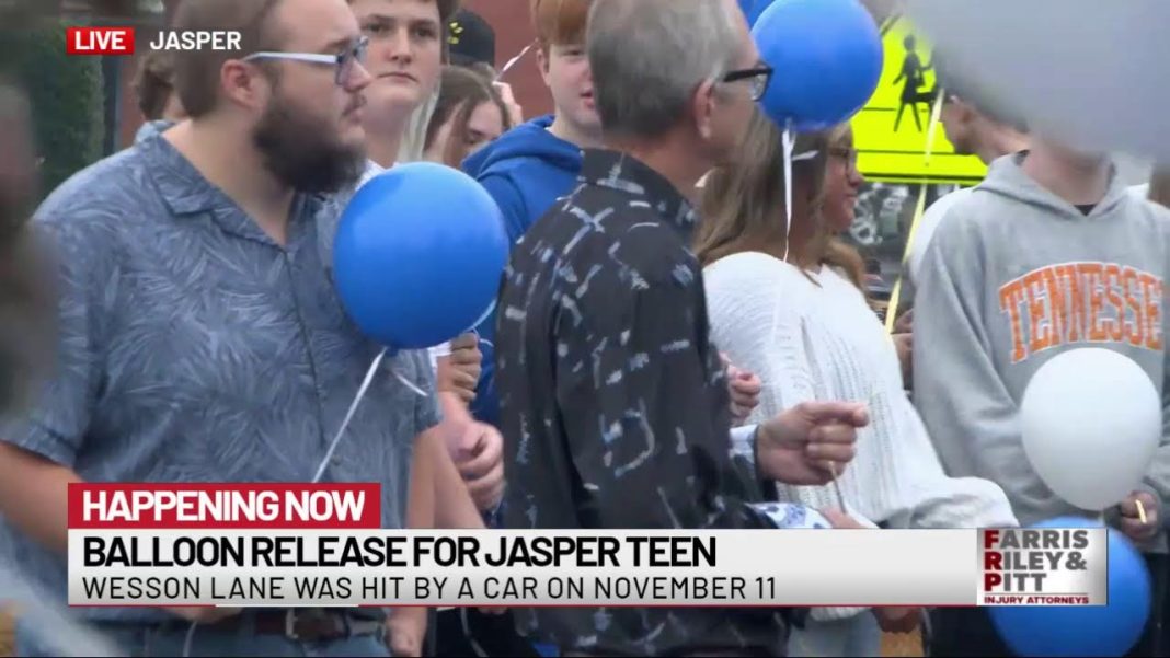Balloon release for Jasper teen struck by a car. (Video)
