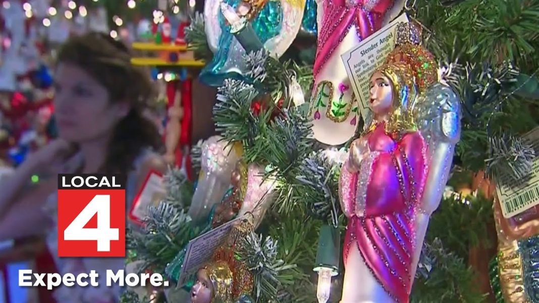 Study reveals moms feel super overwhelmed during the holidays! (Video)