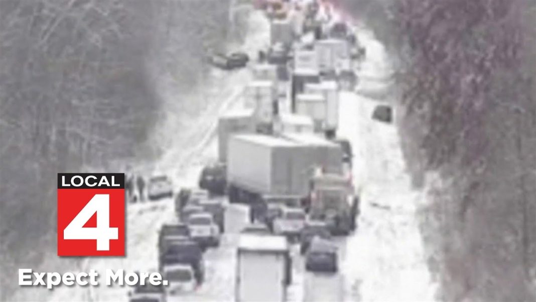 Post-Thanksgiving travel woes: snow and cancellations hang over major airports. (Video)